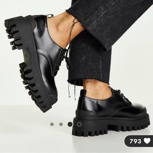 Chunky sole lace up shoes